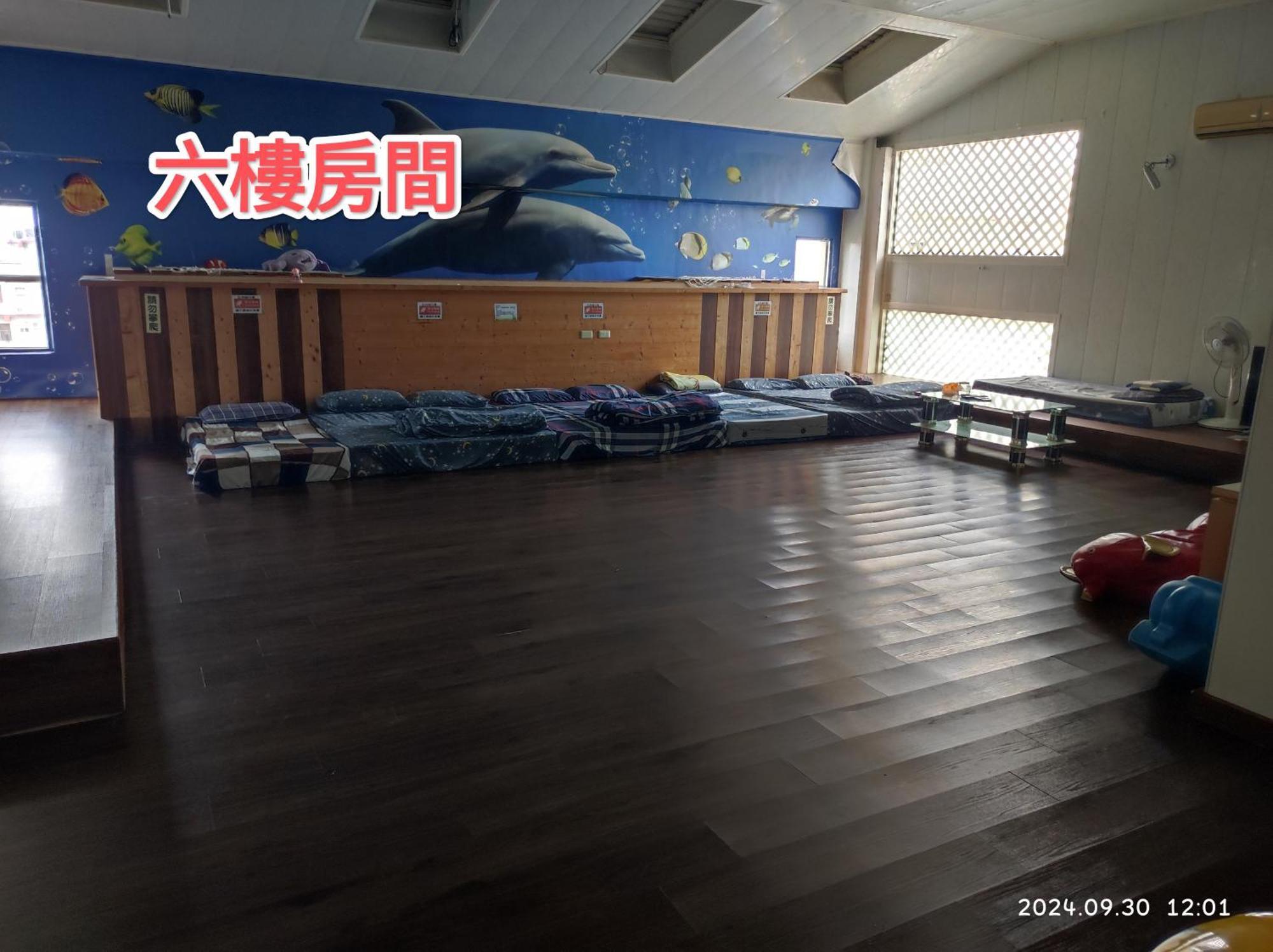 Dolphin Castle Bed & Breakfast Donggang Rom bilde